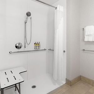 Queen Suite Disability Access